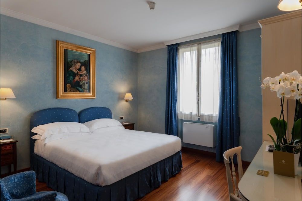 Phi Hotel Canalgrande Superior Double Room 4