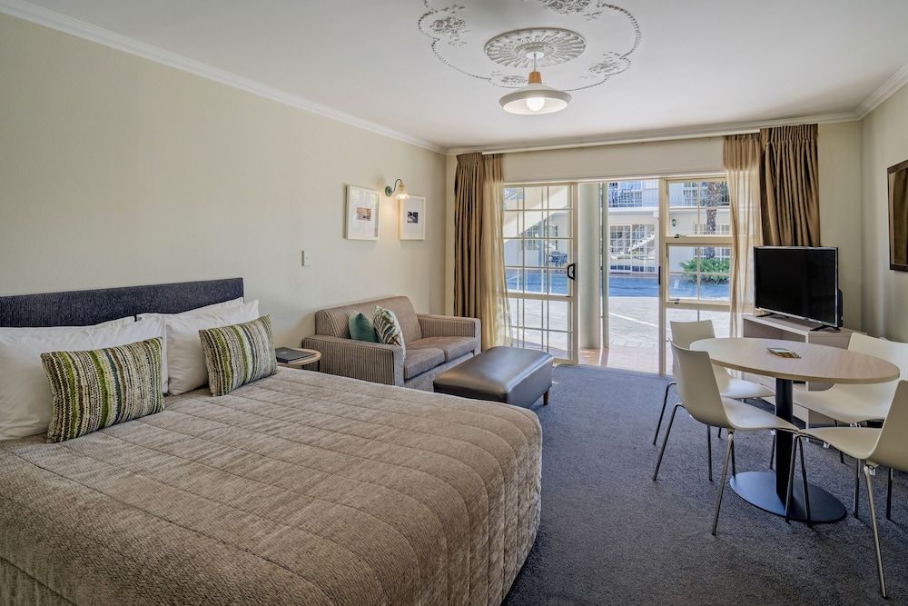 Silver Fern Rotorua Suites & Spa 