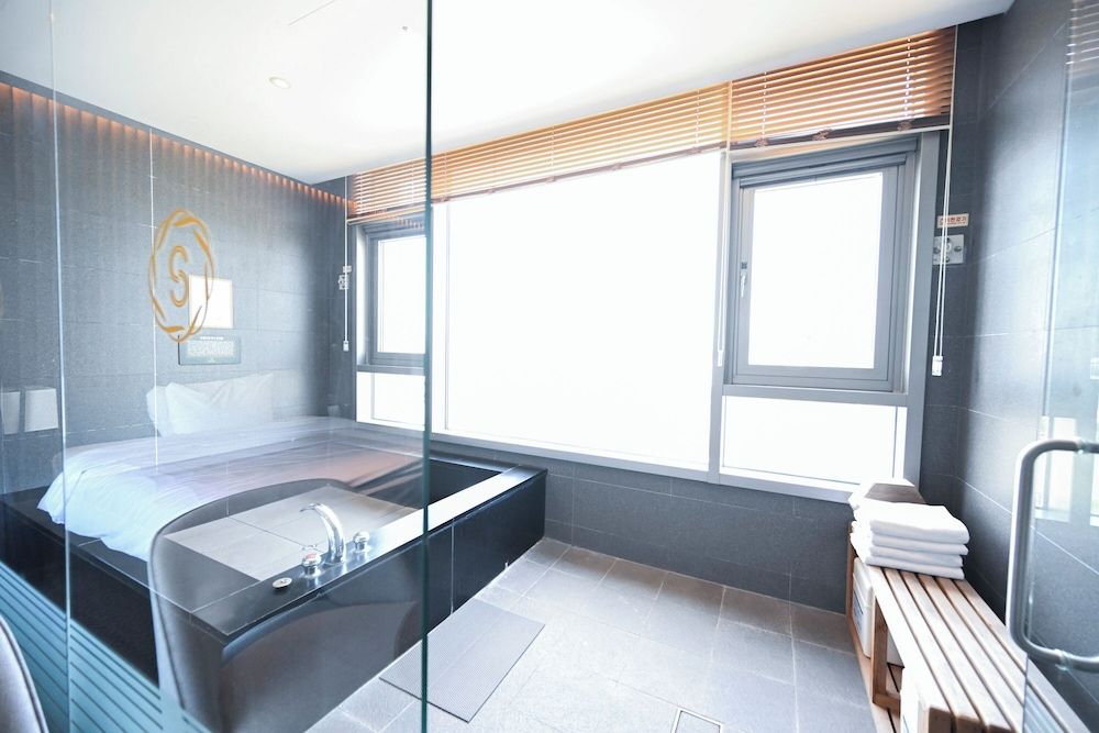 Hotel Susung (Breakfast Included) Lake view Junior Suite Twin 4