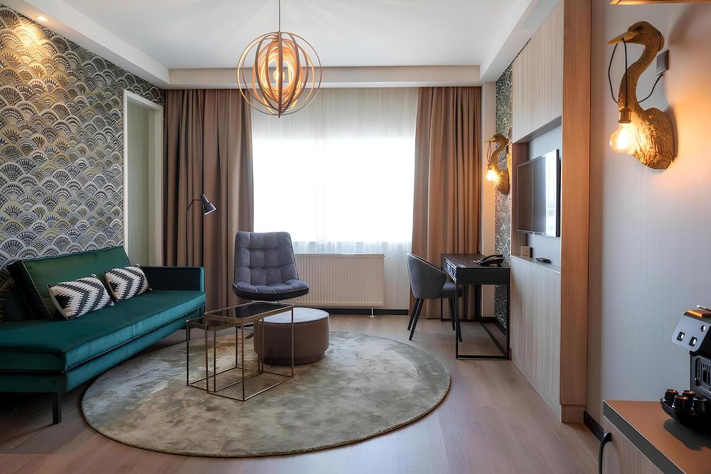 Shanghai Hotel Holland Deluxe Suite 6