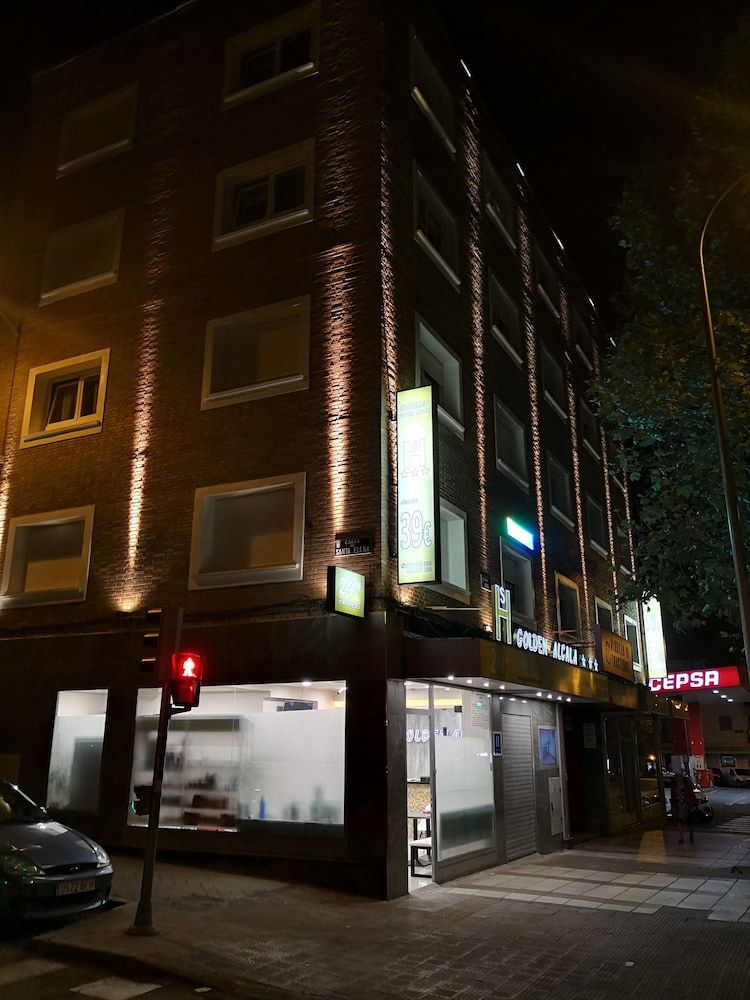 undefined Hostal Golden Alcalá 5
