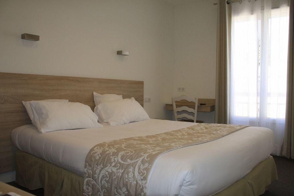 Double Room, City View