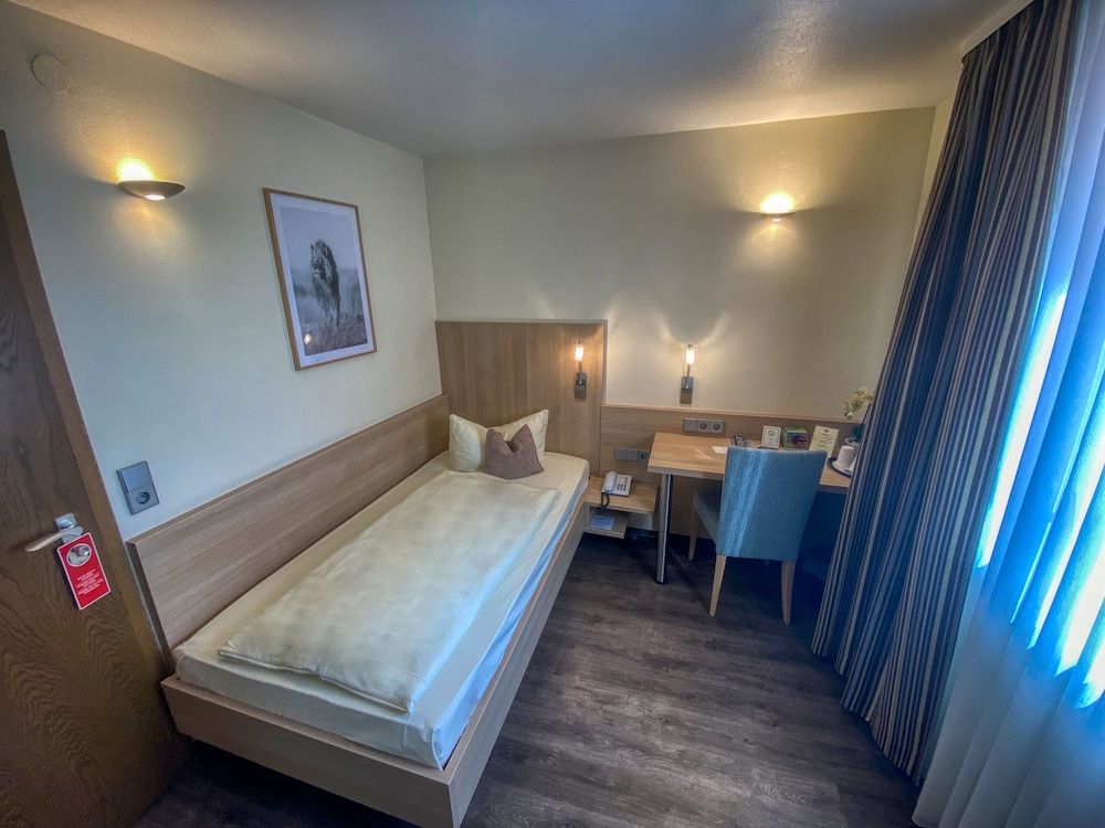 City Partner Hotel Berliner Hof Economy Single Room 2