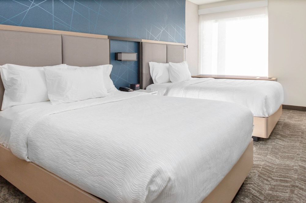 Suite, 2 Queen Beds, Non Smoking (Mobility Accessible, Roll-In Shower)