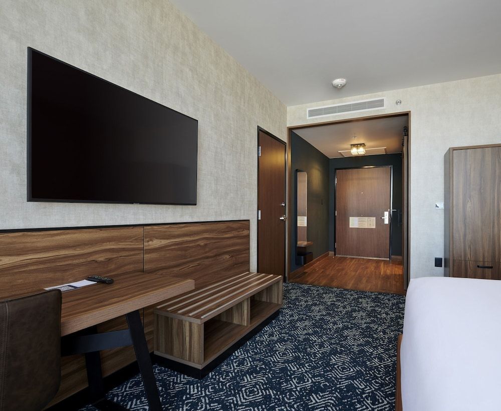 Traditional Room, 2 Queen Beds, Non Smoking