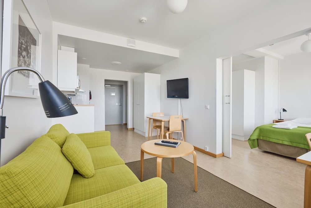 Töölö Towers Standard Twin Room, 1 Bedroom, Kitchen 4