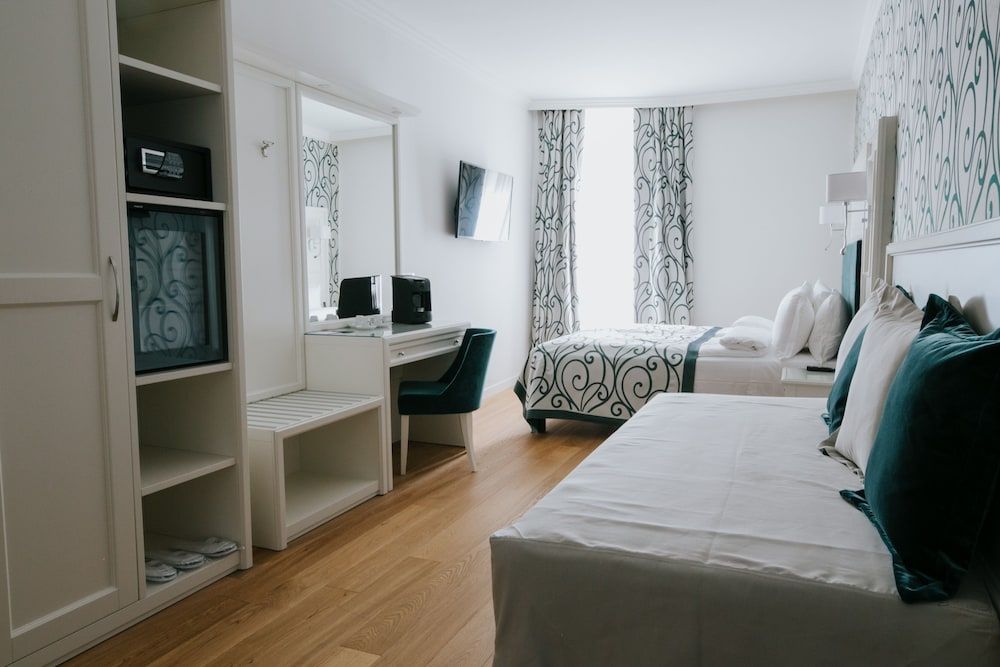 Hotel Città di Parenzo Deluxe Triple Room 12