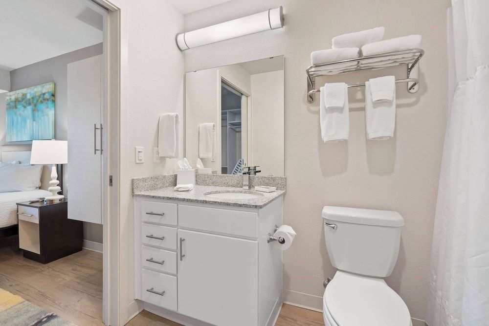 WaterWalk Extended Stay by Wyndham Kansas City - Overland Pk Suite, 2 Bedrooms, Accessible (Hearing) 8