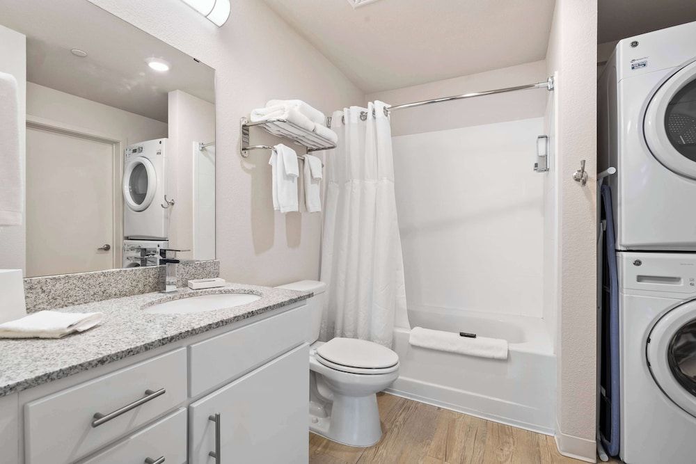 WaterWalk Extended Stay by Wyndham Kansas City - Overland Pk Suite, 2 Bedrooms, Accessible (Hearing) 7