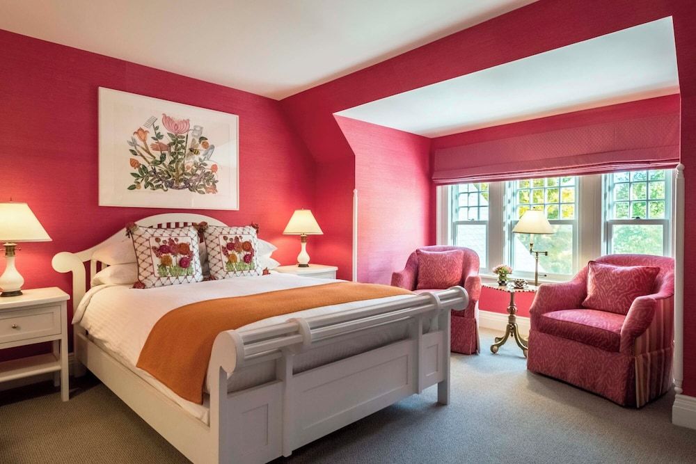 Deluxe Room, 1 Queen Bed (Rowland House Whimsy Deluxe Queen)