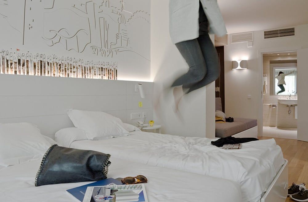 Pol & Grace Hotel Superior Double Room