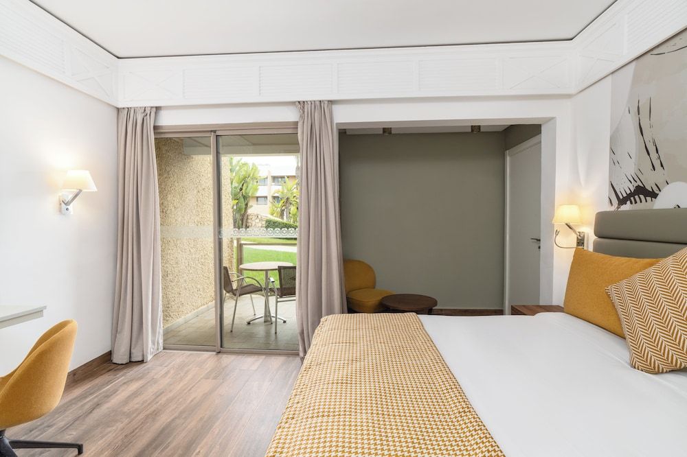 Standard Twin Room, Pool View