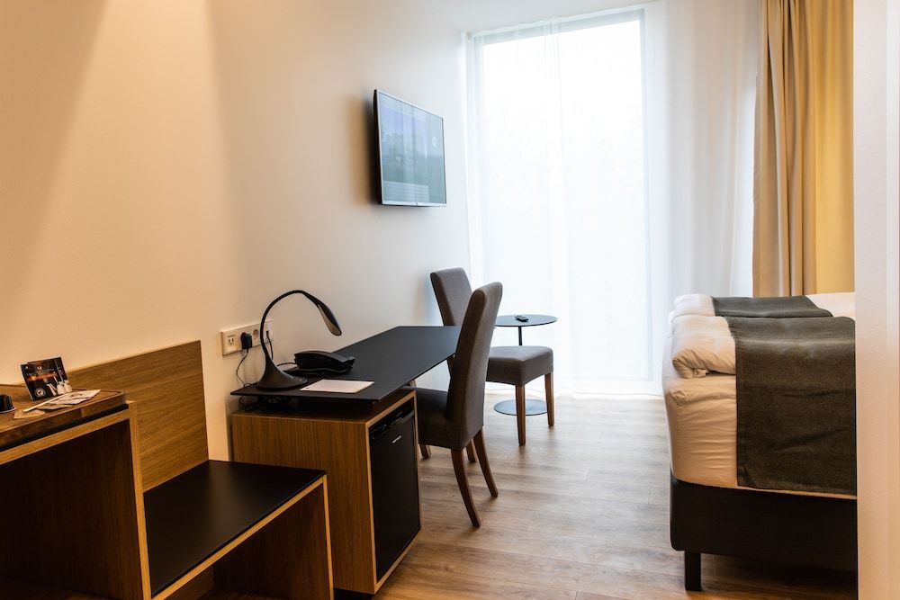 Hotel South Coast Standard Double or Twin Room 11