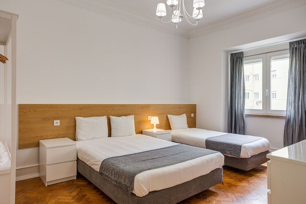 Home Out Rooms & Apartments City Triple Room