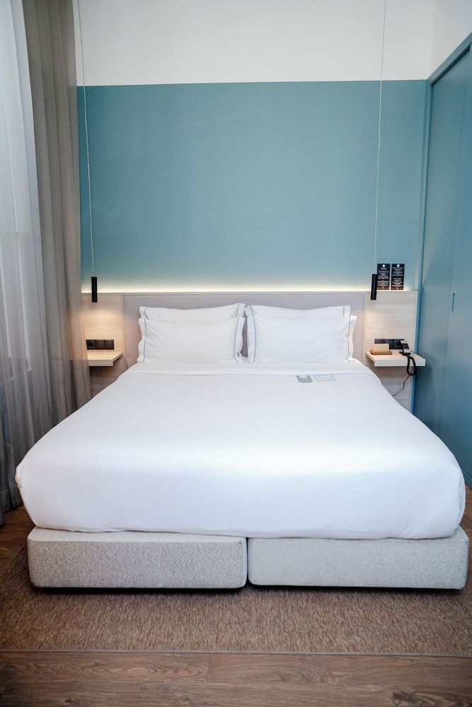 undefined OnJ S. Lázaro 8