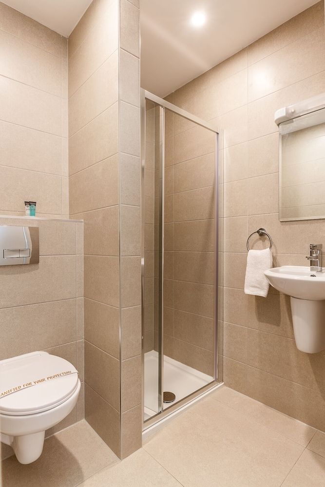 undefined Clifden House by Nina 9