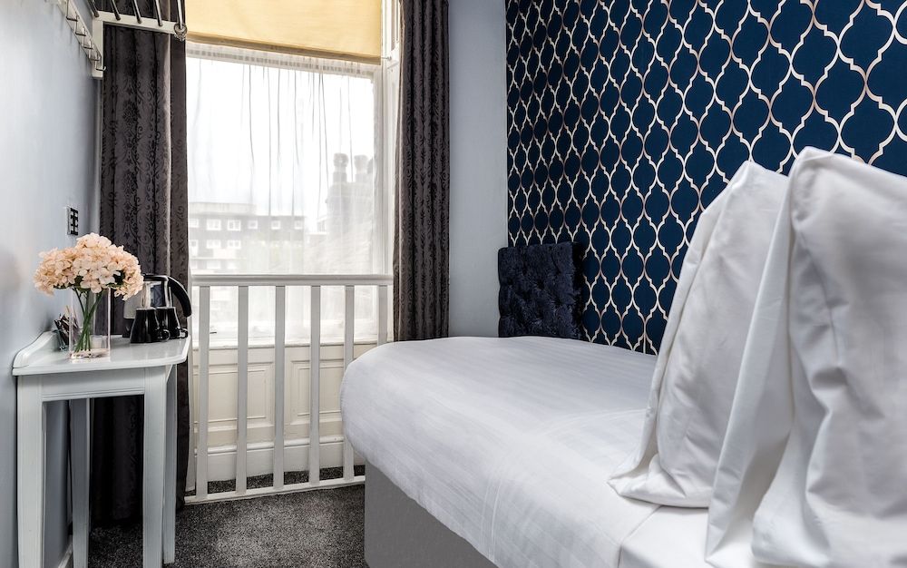 undefined Clifden House by Nina 4