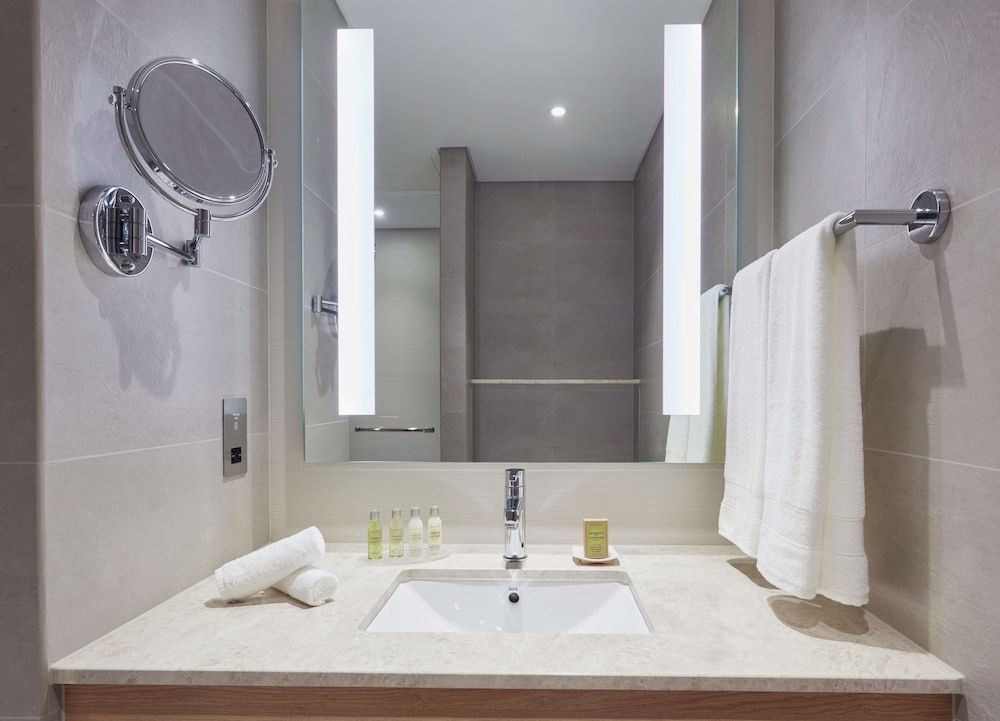 Hilton Garden Inn Muscat Al Khuwair Room, 2 Twin Beds 2