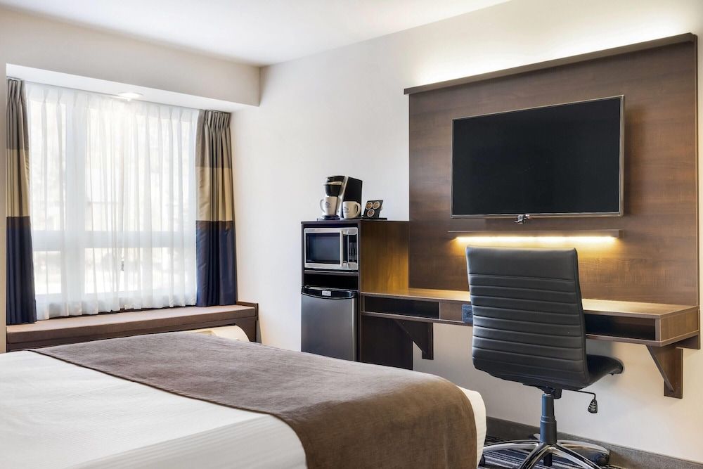 Room, 1 Queen Bed, Accessible, Non Smoking