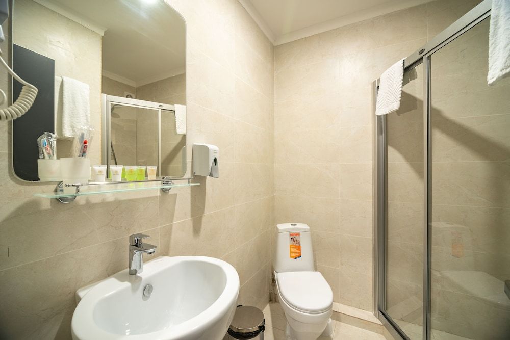 undefined Mildom City Hotel 9