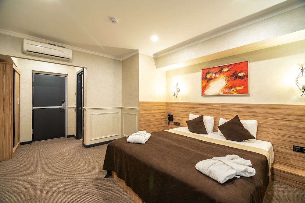 undefined Mildom City Hotel 5