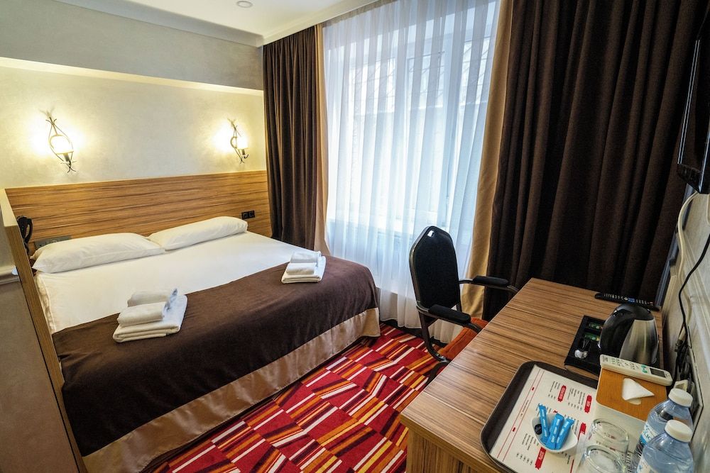 undefined Mildom City Hotel