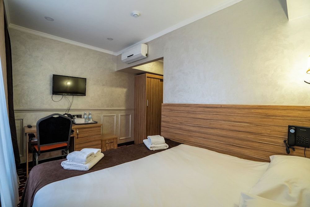 undefined Mildom City Hotel 7