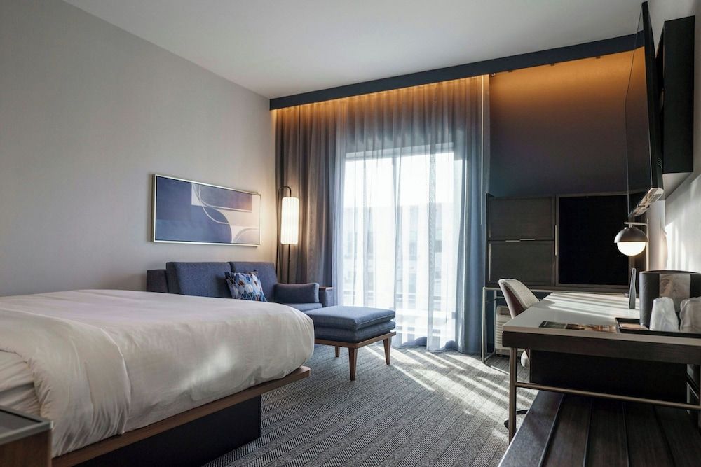 Room, 1 King Bed, Non Smoking