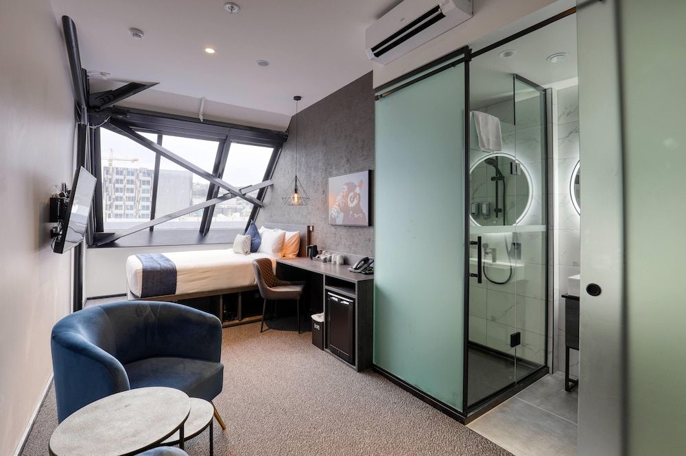 Business Room, 1 Queen Bed, Non Smoking