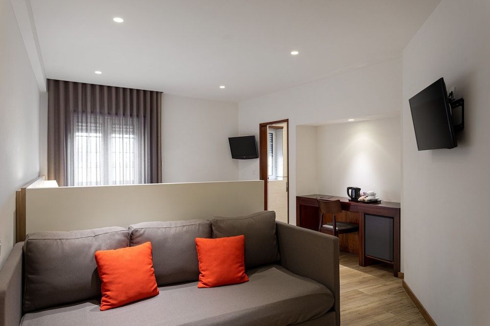 Aveiro Center Hotel Junior Suite 6
