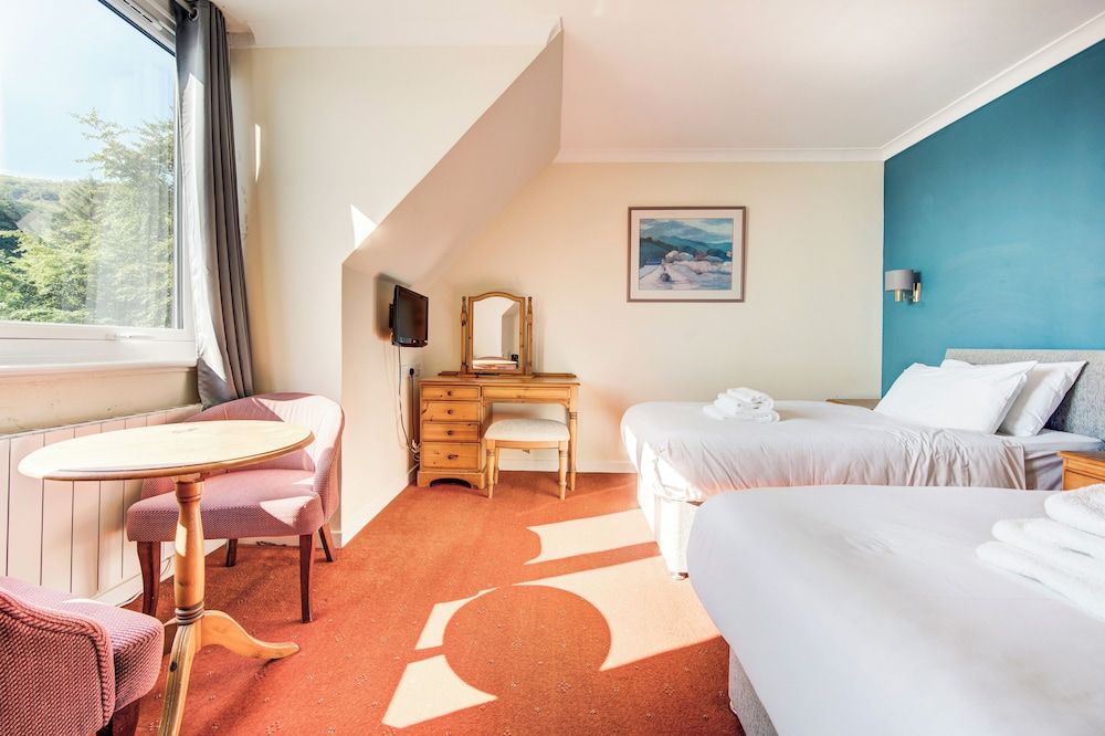 Onich Hotel Standard Twin Room 6