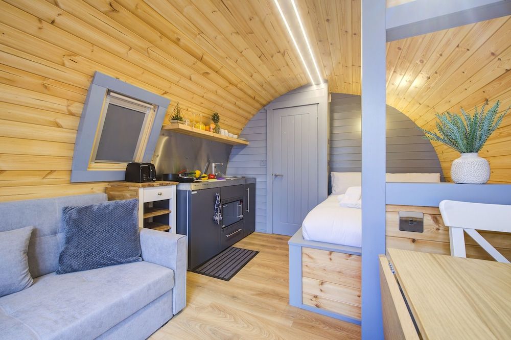 Luxury Beach Pod, Double and Sofa Bed, Lake View, Patio