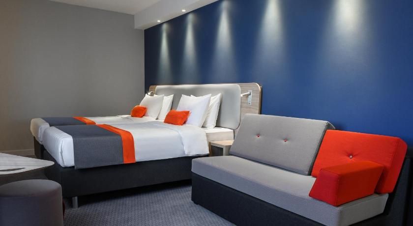 undefined Holiday Inn Express Almaty 9