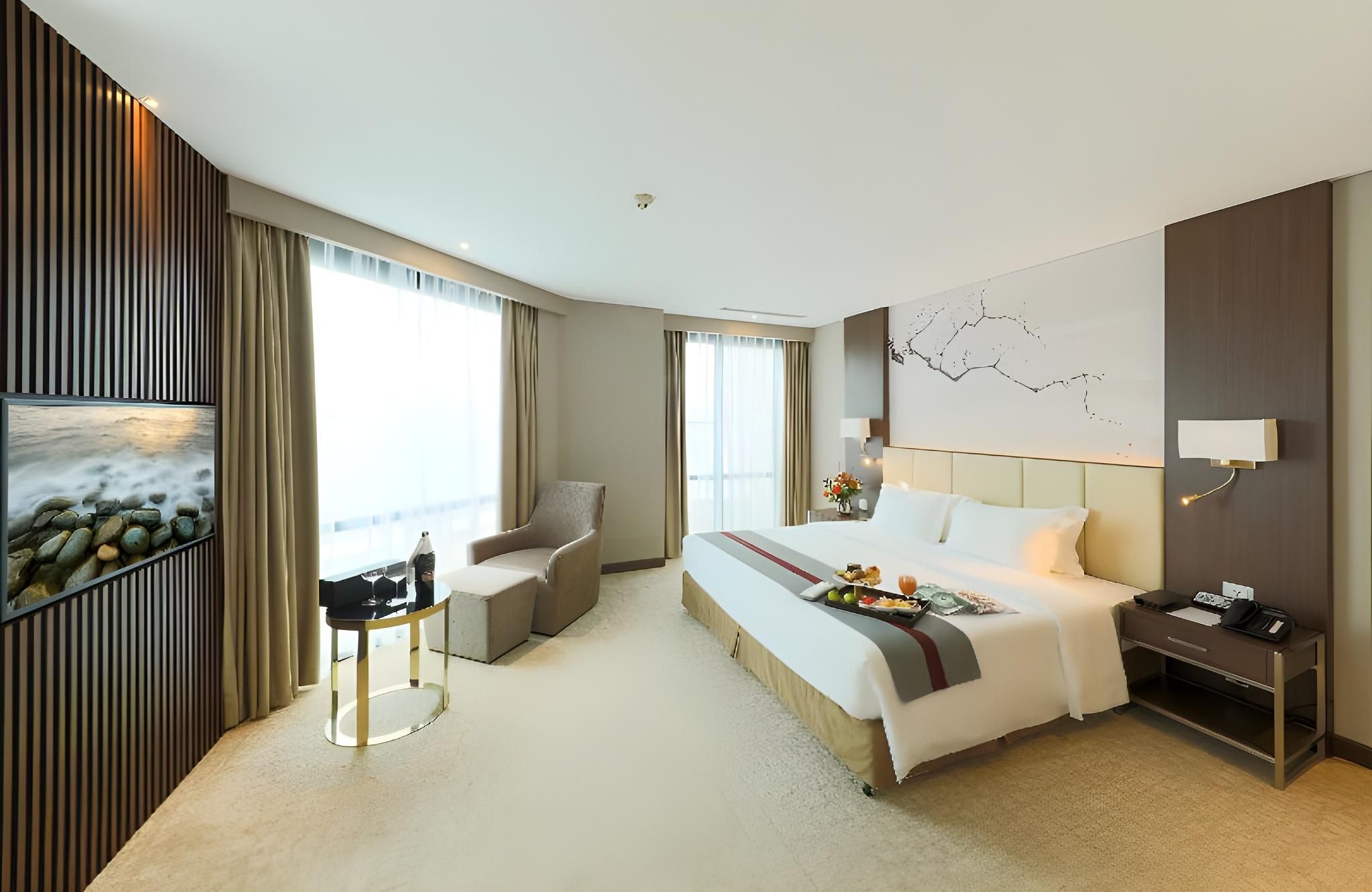 Premium King Room