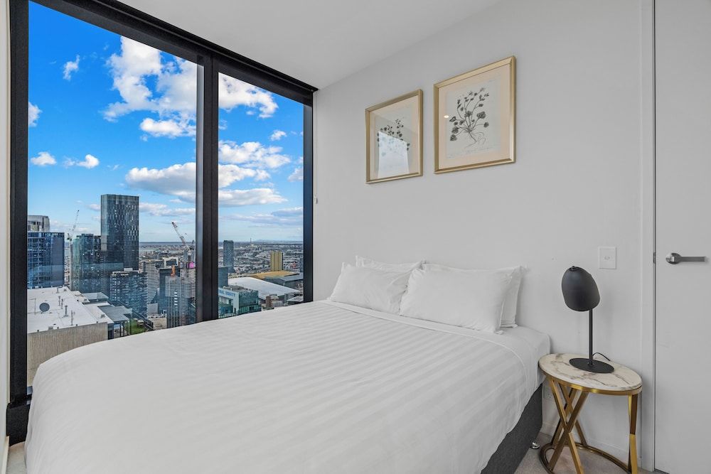 Two Bedroom One Bathroom Sky High Apartment
