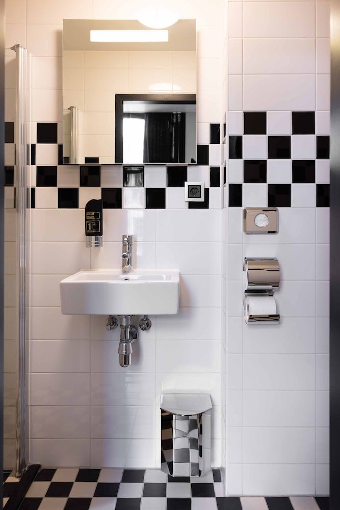 undefined BackStage Hotel Amsterdam 9