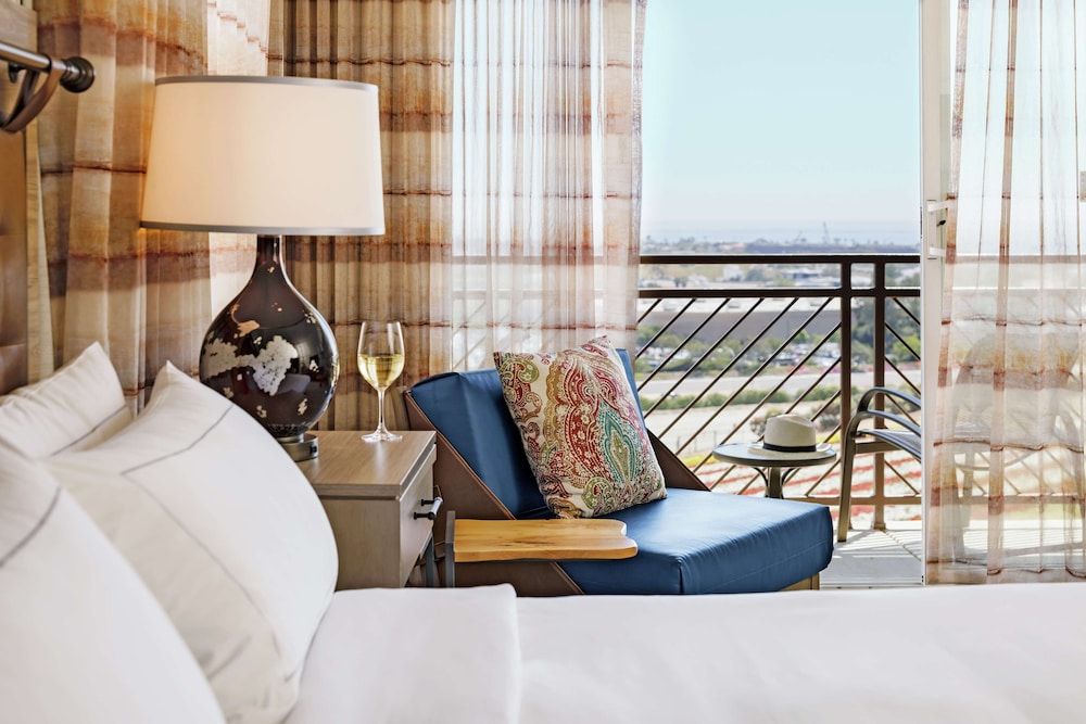 Premium Room, 1 King Bed