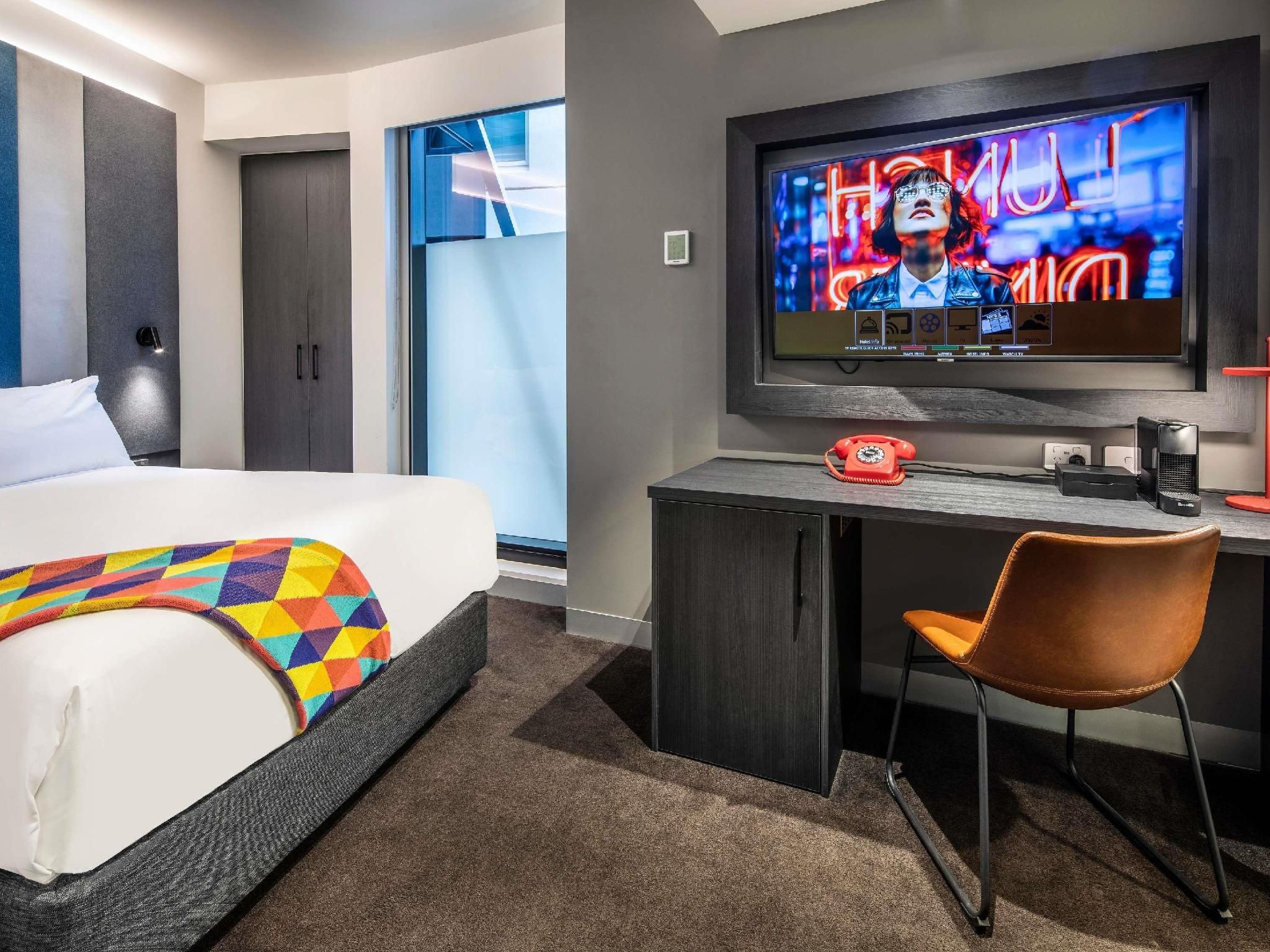 Superior Room with 1 queen bed