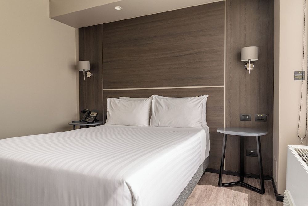 undefined Ola Santiago Providencia, Tapestry Collection by Hilton 10