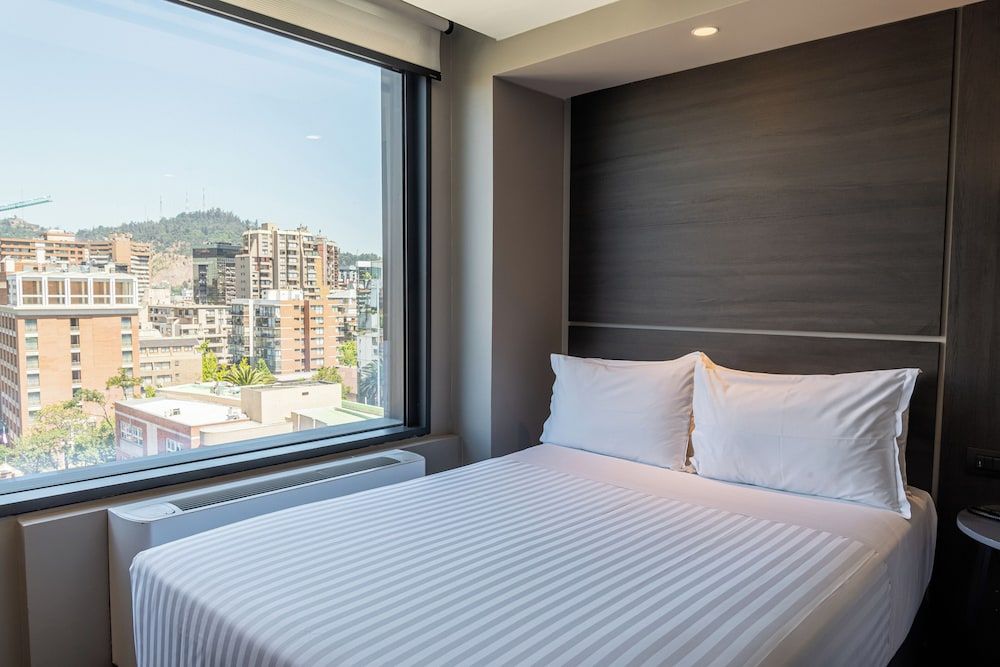 Ola Santiago Providencia, Tapestry Collection by Hilton Room, 2 Double Beds 5