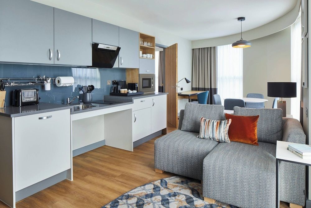 Residence Inn Slough Studio, 1 Queen Bed 6