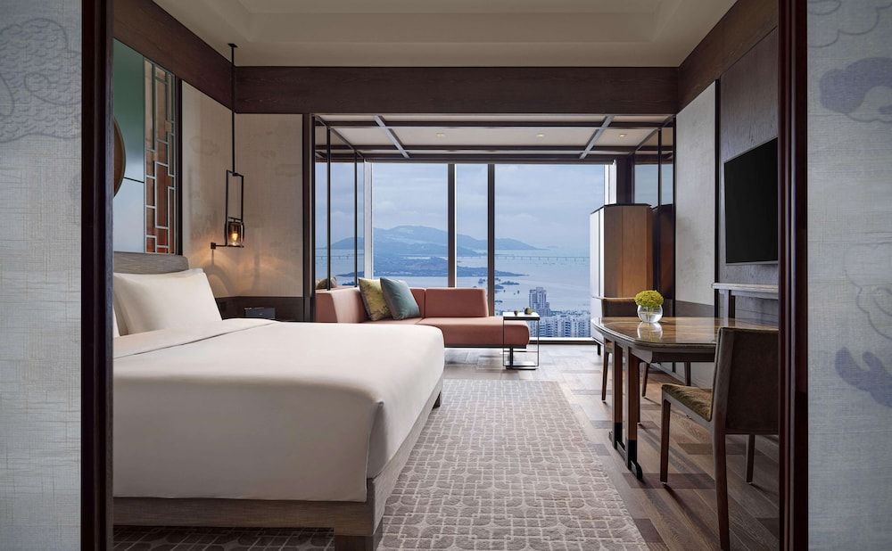 Park Hyatt Shenzhen 1 King Bed with Skyline View