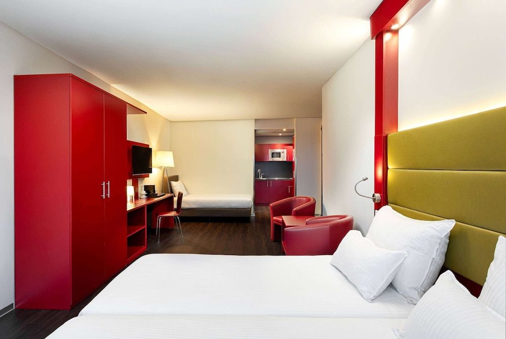 Room (Lounge)