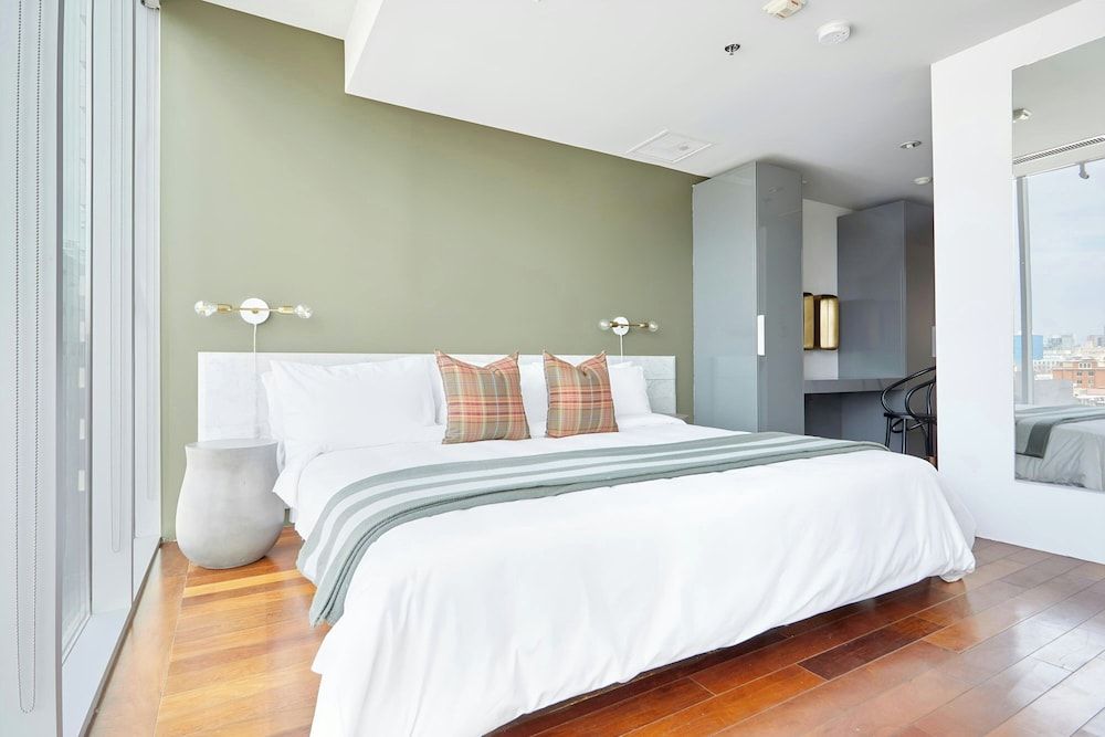 undefined The Slate Hotel Downtown, Sonder by Marriott Bonvoy 10