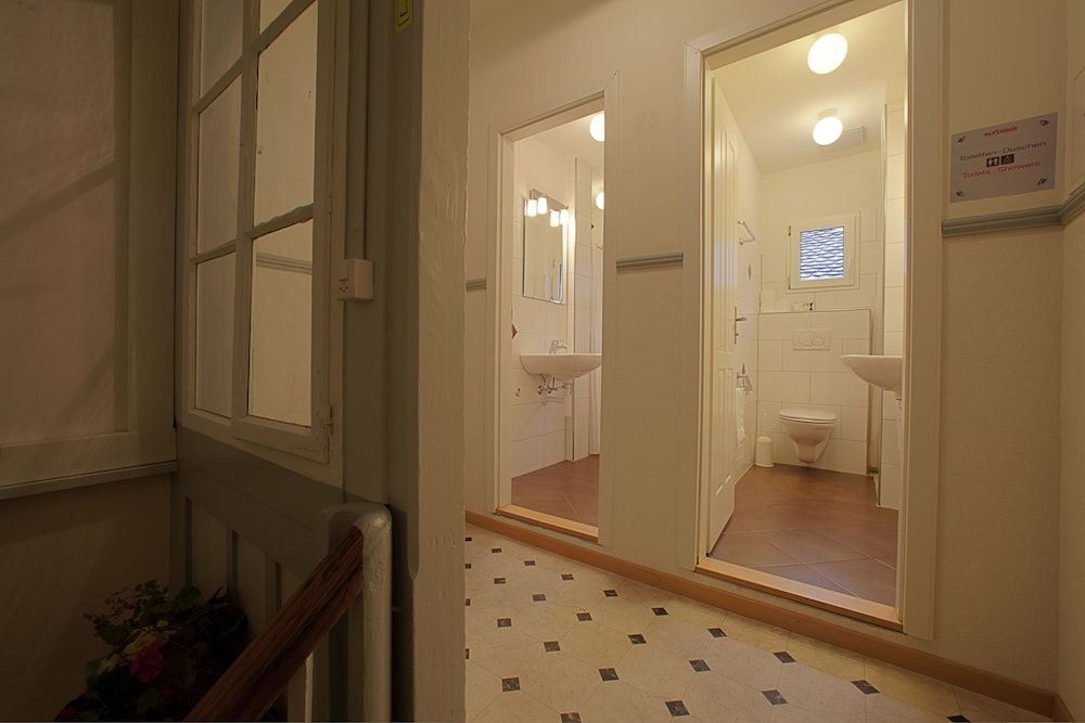 undefined Alplodge Interlaken - Hostel 6
