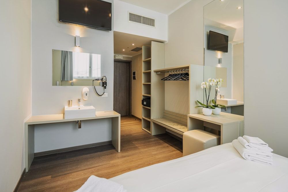 Fasthotel Linate Double or Twin Room 3