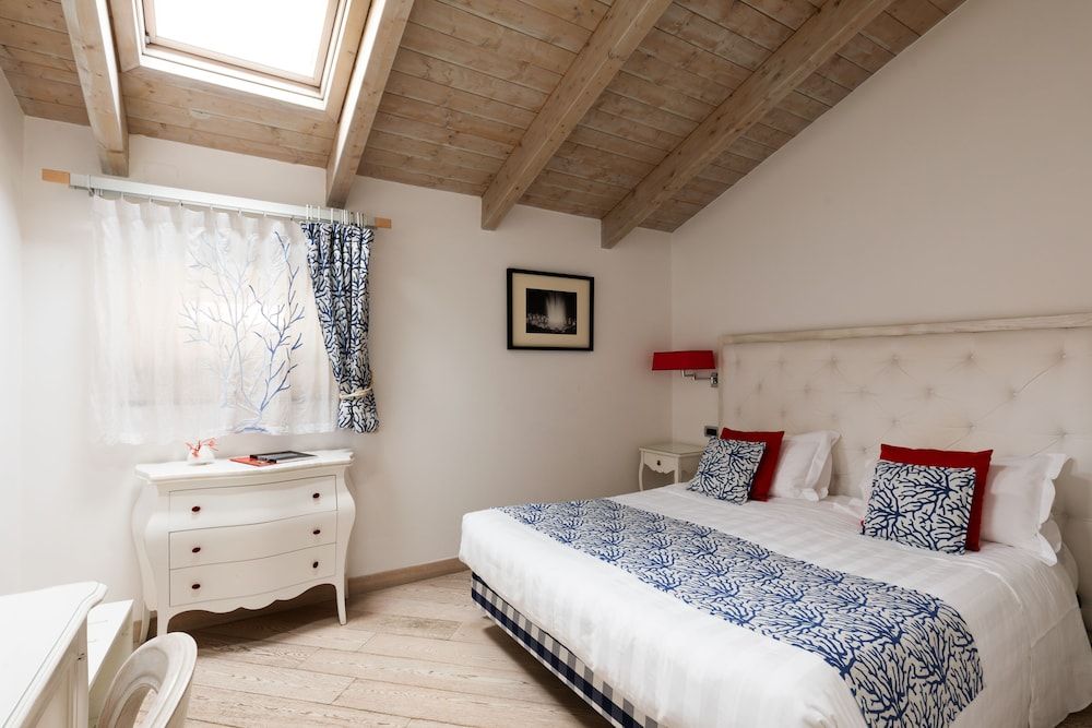 La Ciliegina Lifestyle Hotel Deluxe Double Room 2