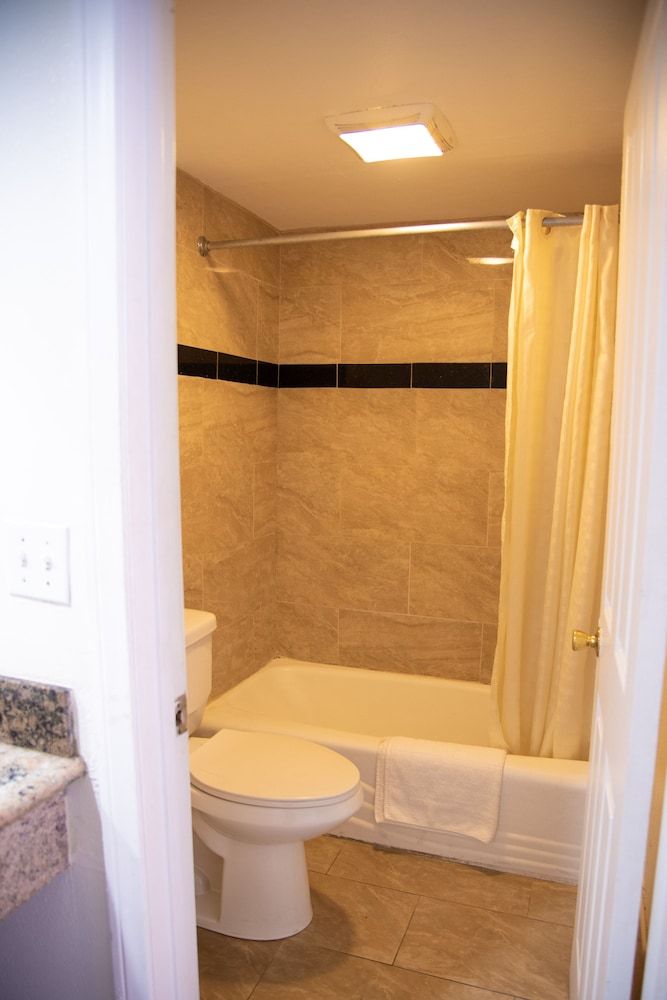 Starlight Inn La Brea Room, 1 King Bed, Non Smoking 10