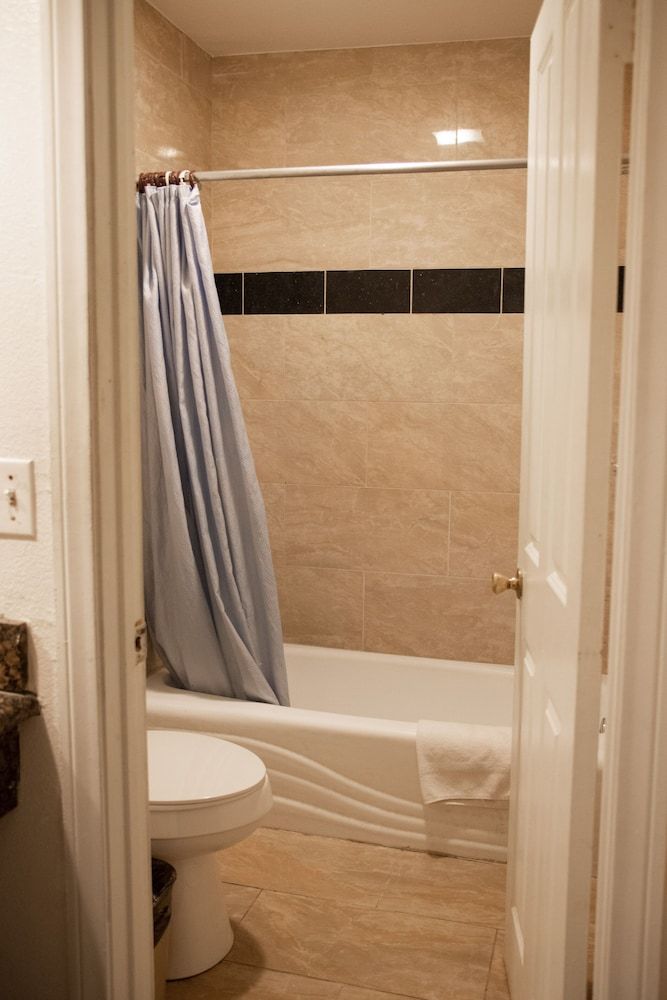 Starlight Inn La Brea Room, 1 King Bed, Non Smoking 11