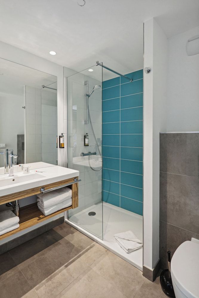 Hotel Akena Nantes Reze Aeroport Family Room 9